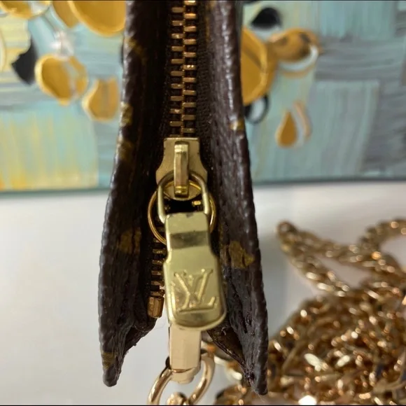 Louis Vuitton Bucket Pouch Pochette Crossbody Bag Purse - Picture 4 of 7